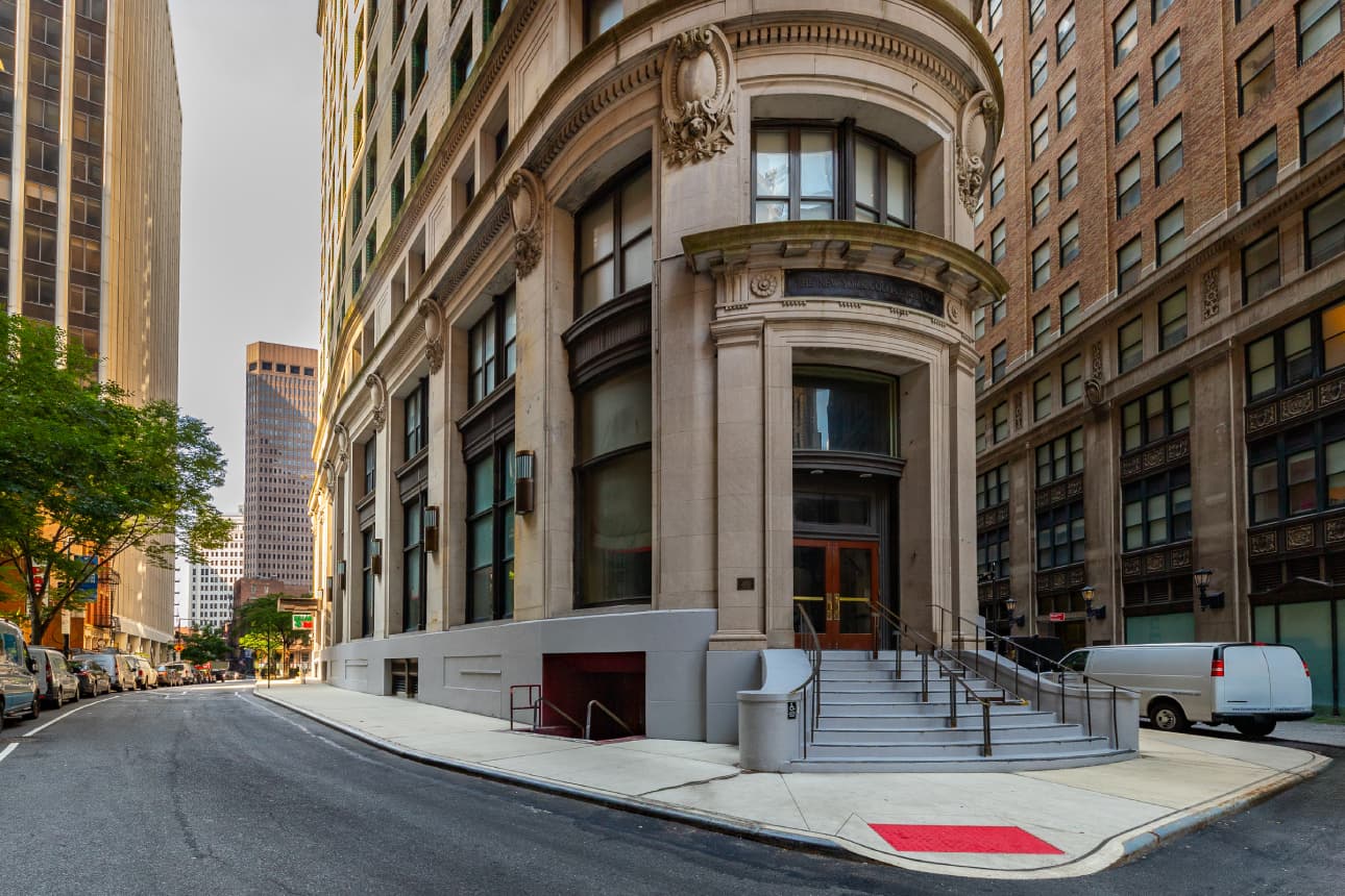 One Wall Street Court — exterior facade